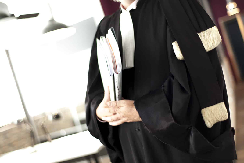 AVOCATS EN GRÈVE : DES AUDIENCES REPORTÉES ET UNE JUSTICE AU RALENTI