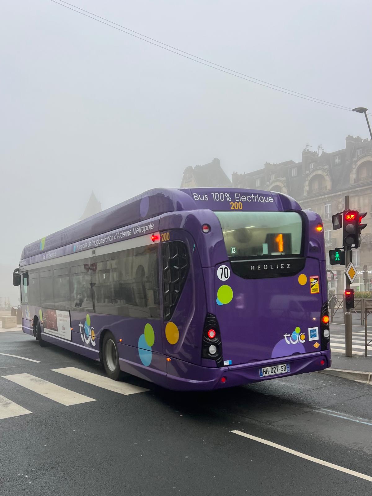 SILENCIEUX, CONFORTABLE ET ÉCOLOGIQUE : LE BUS 100 % ÉLECTRIQUE FAIT L’UNANIMITÉ SUR LE RÉSEAU TAC