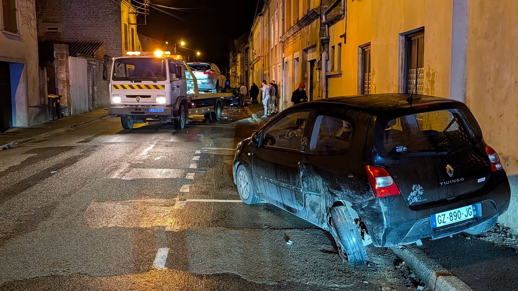 QUATRE VÉHICULES IMPLIQUÉS DANS UN ACCIDENT À FLOING
