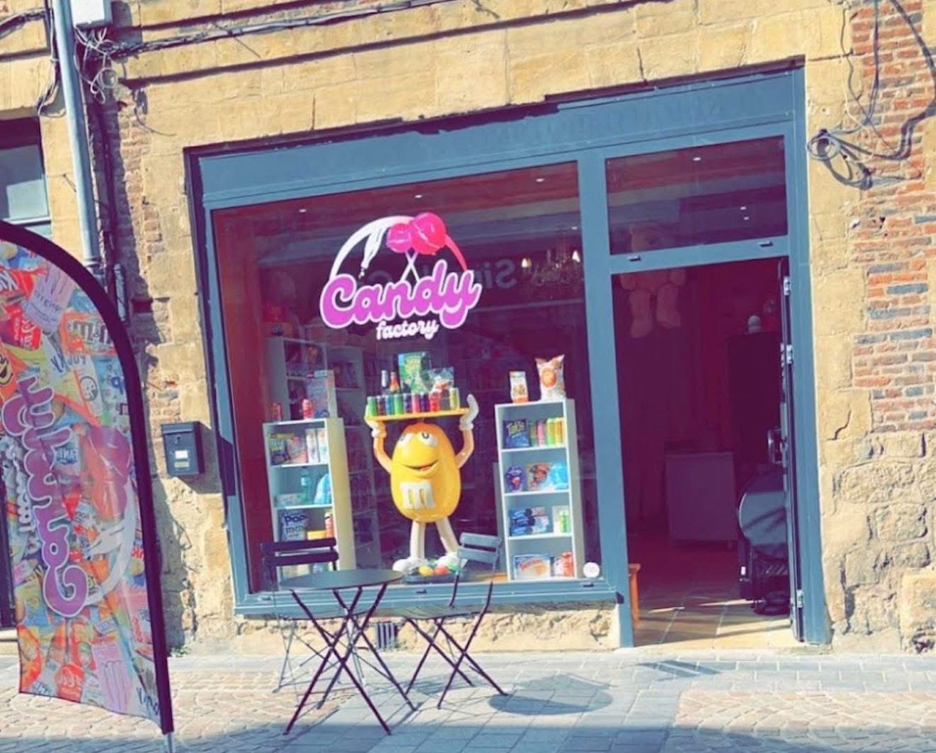 CANDY FACTORY VA BAISSER LE RIDEAU À LA FIN DU MOIS