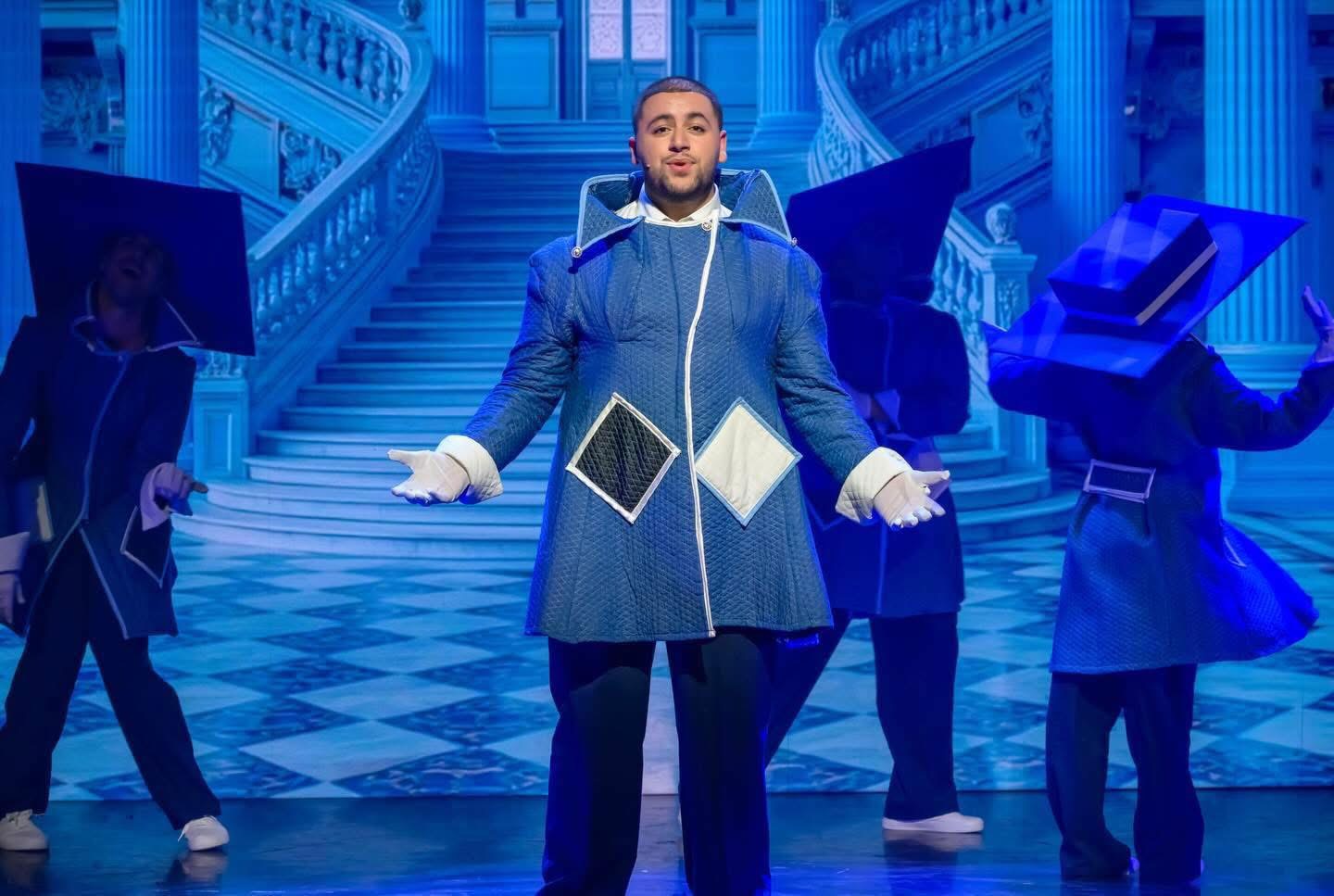 DE LA STAR ACADEMY À LA SCÈNE DU GRAND REX : AHCENE TRACE SA VOIE