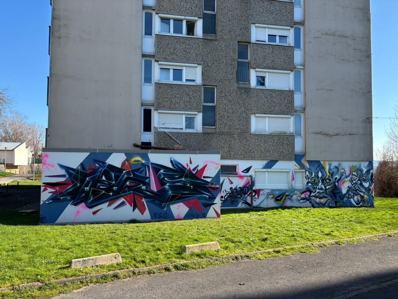 « ON Y EST ALLÉS AU CULOT » : DERS ET DREAMER SIGNENT UNE FRESQUE SAUVAGE SUR UNE TOUR DE LA RÉSIDENCE ARDENNE