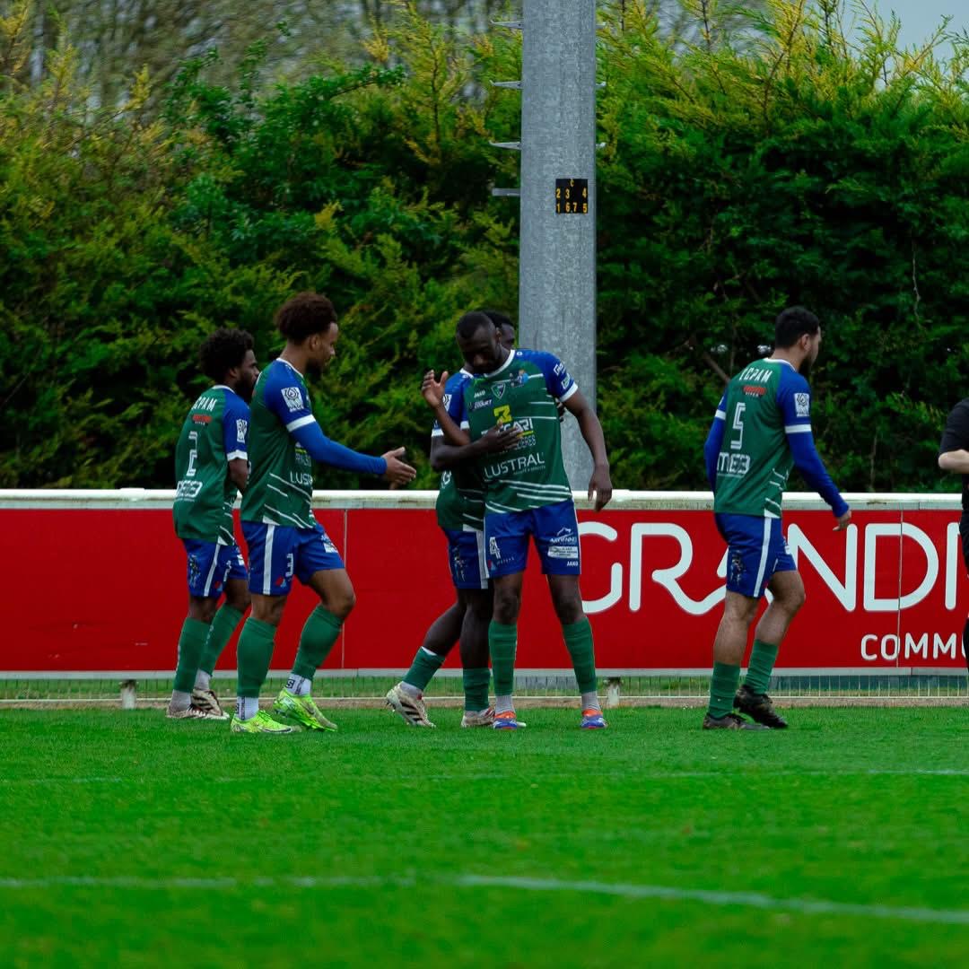 L’OCPAM S’OFFRE LE STADE DE REIMS ET PEUT TOUJOURS RÊVER