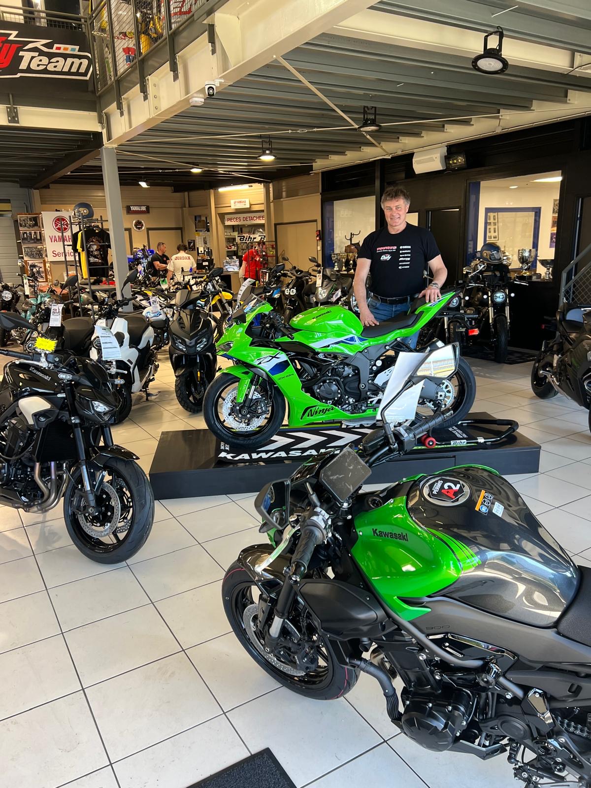 TOURTE MOTOS : UNE HISTOIRE DE FAMILLE QUI ACCÉLÈRE ENCORE